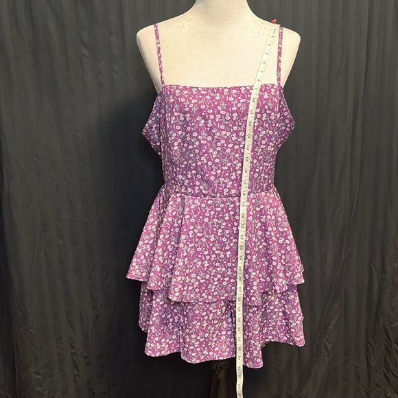 SHEIN floral print romper - Picture 2 of 7